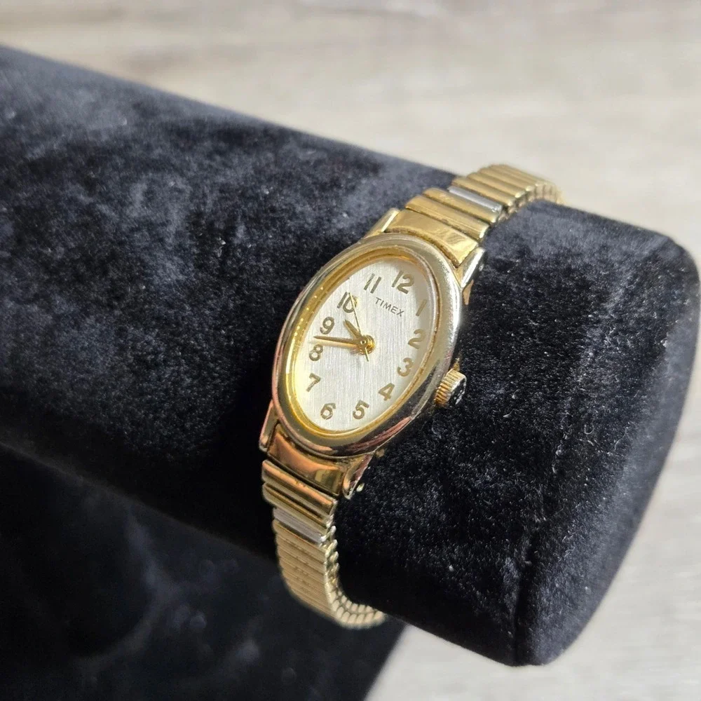 Timex Cavatina Women's Oval Watch Gold Tone Stretch Band Quartz Working 6